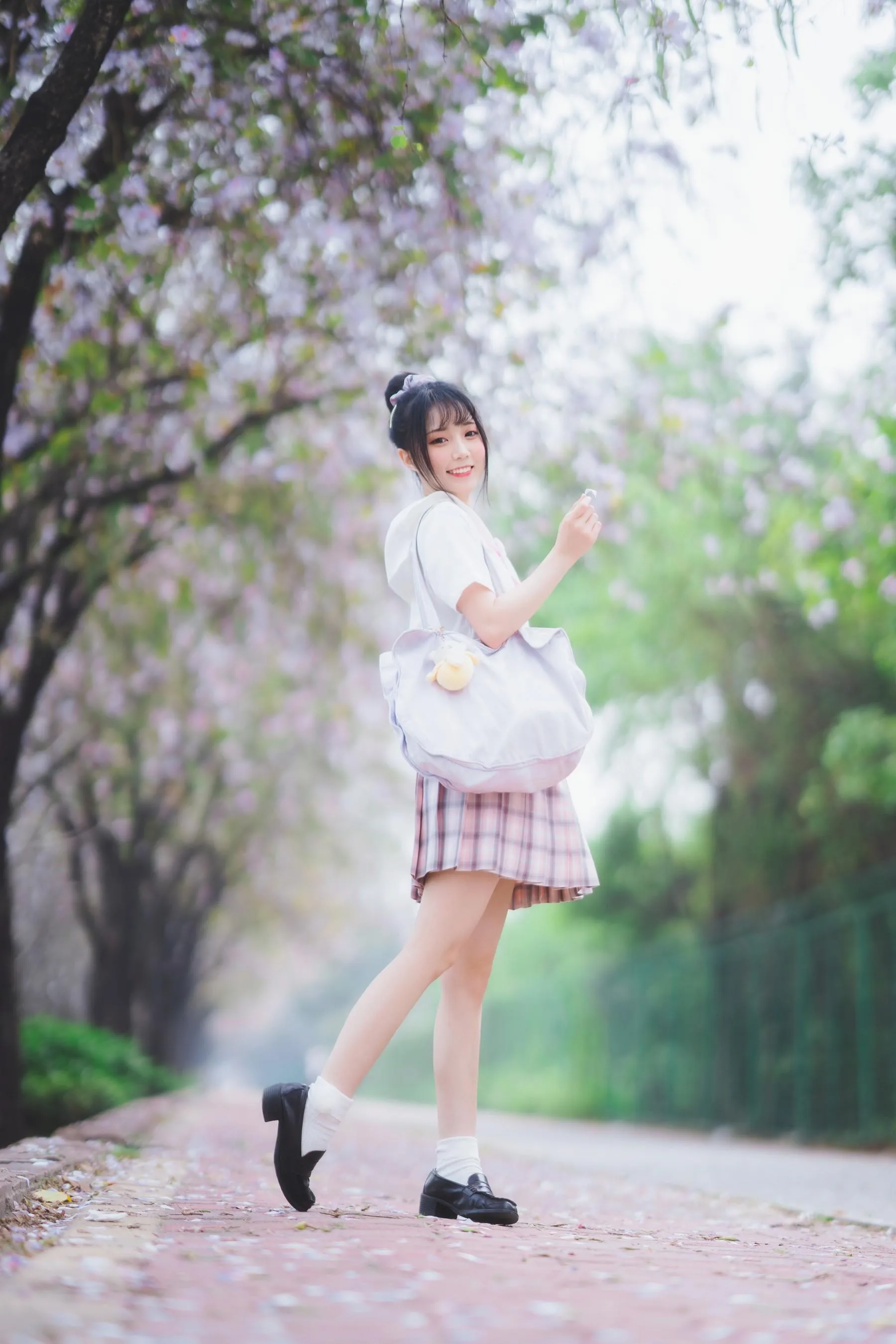 [艺图语] 2022.06.21 花与少女 思涼poi [35P]插图3